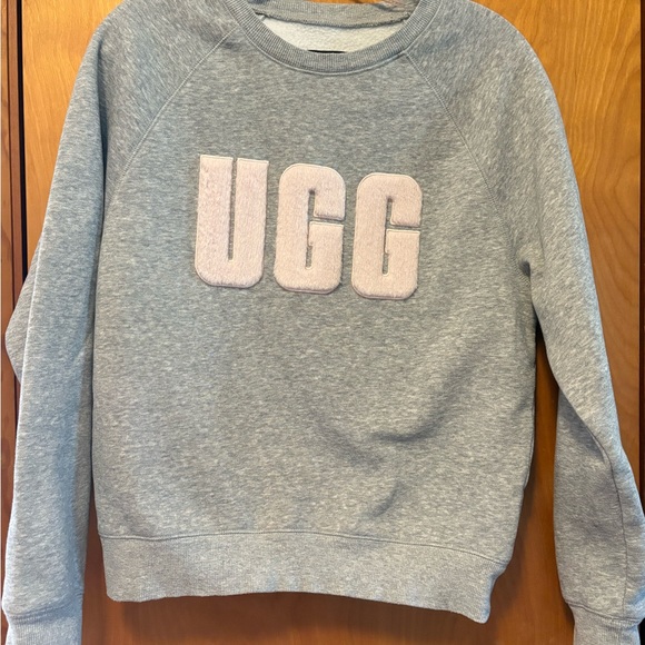 UGG Heather Gray Top with Soft Pink Logo - Picture 6 of 9